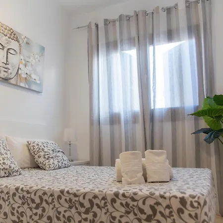 Royal By Croma מלון