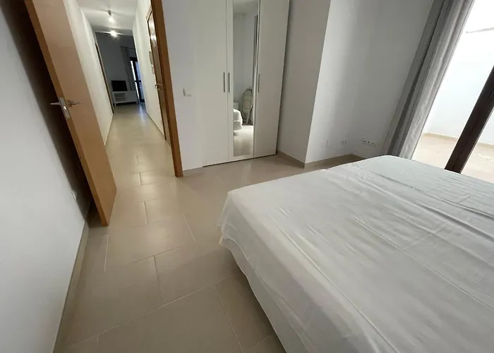 Готель Royal By Croma