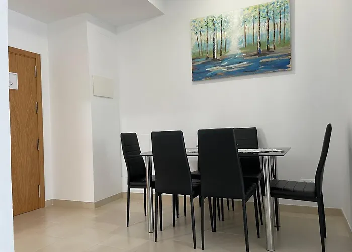 Готель Royal By Croma