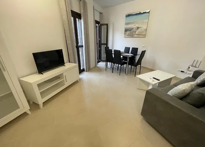 Royal By Croma فندق