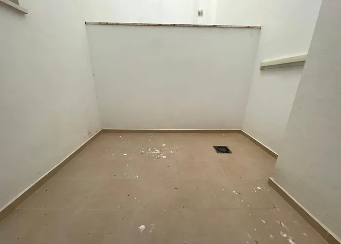 Royal By Croma إِستيبونا