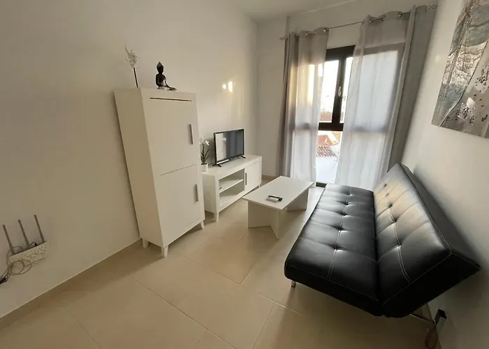 Royal By Croma فندق