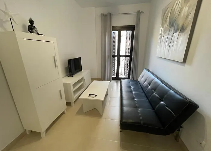 Royal By Croma فندق